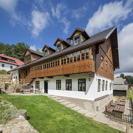 Wellness Hotel Florian Ceske Zleby Stozec Exterior photo