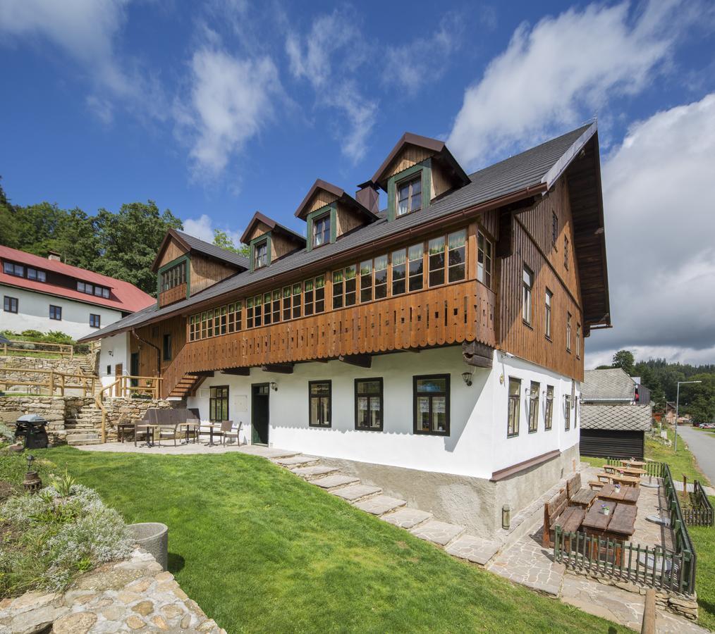 Wellness Hotel Florian Ceske Zleby Stozec Exterior photo